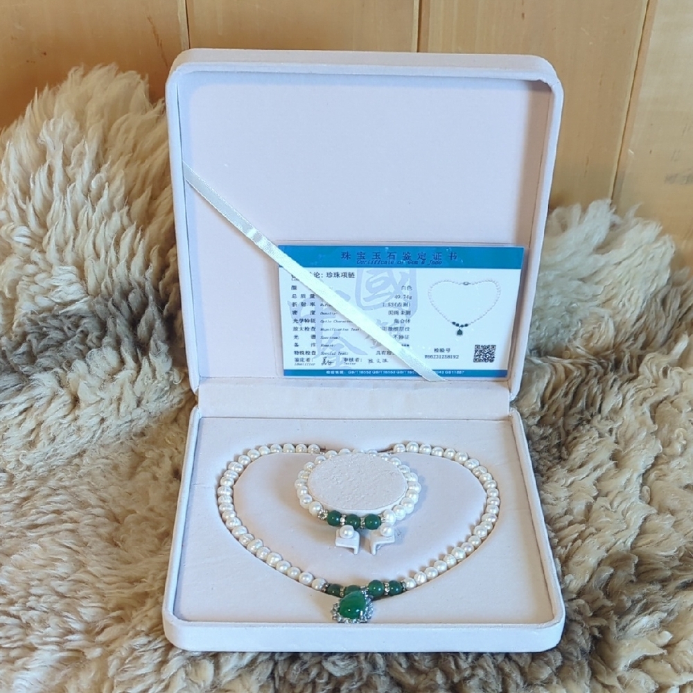 Fresh Water Pearls+Jade Jewelry Set